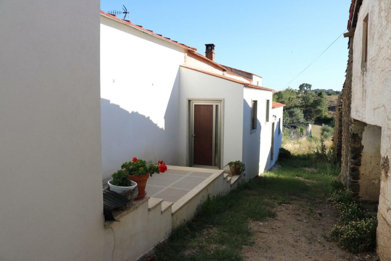 Casa Do Regedor Guest House Palacoulo Exterior photo